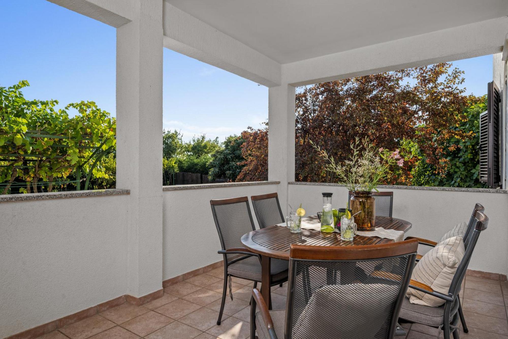 Holiday Home Katharina ลาบิน ภายนอก รูปภาพ