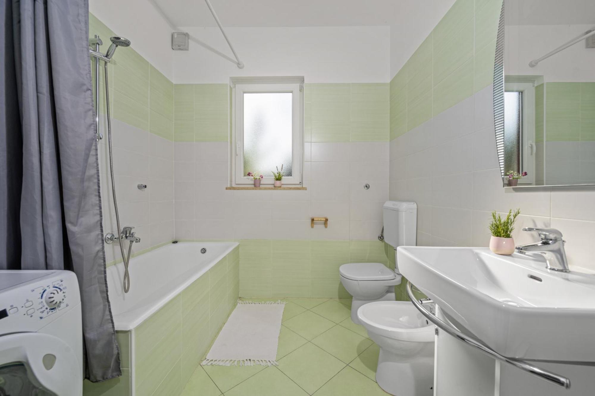 Holiday Home Katharina ลาบิน ภายนอก รูปภาพ